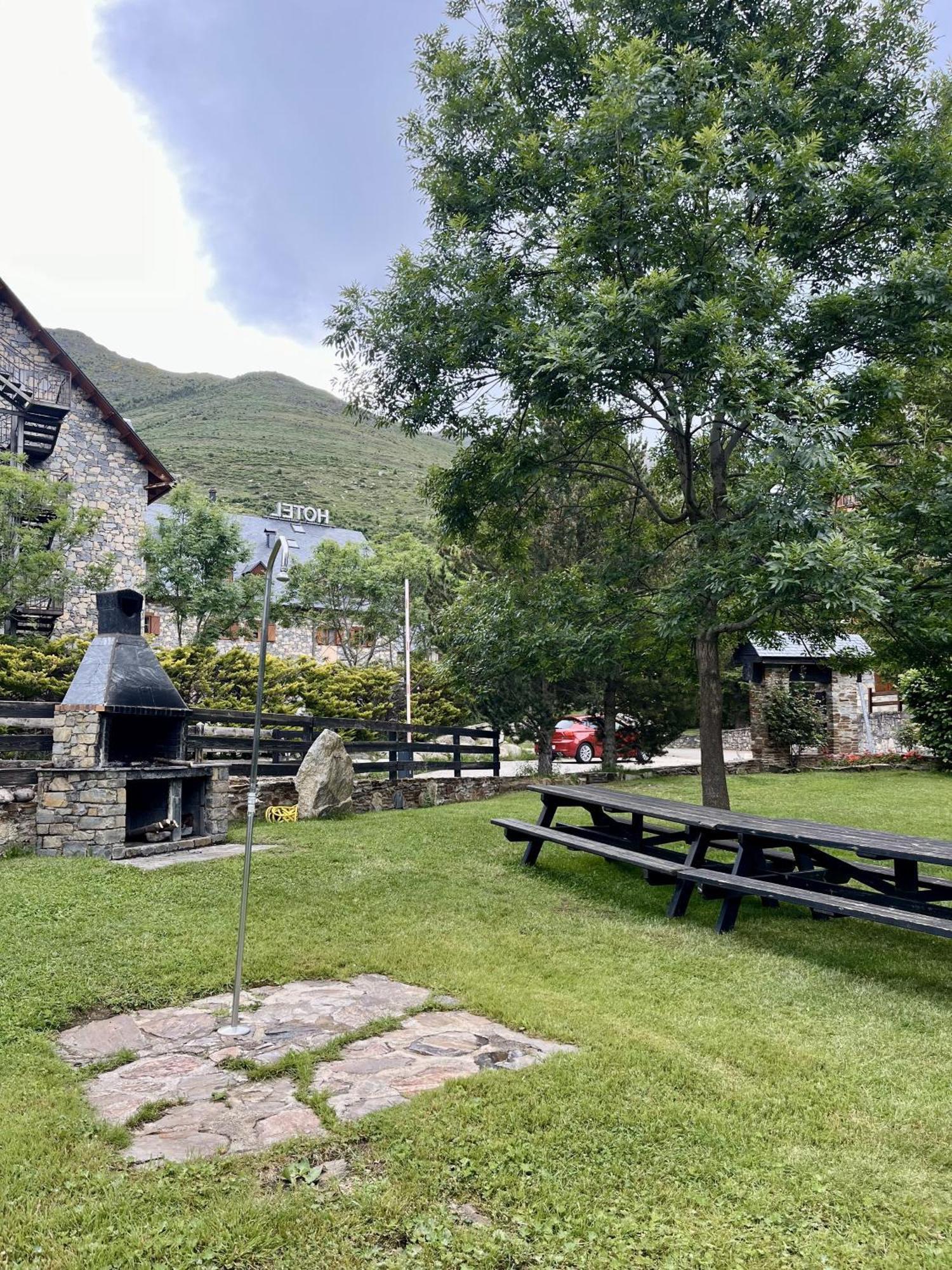 Estudio Las Perseidas - Vall De Boi Pla de l'Ermita Exterior foto